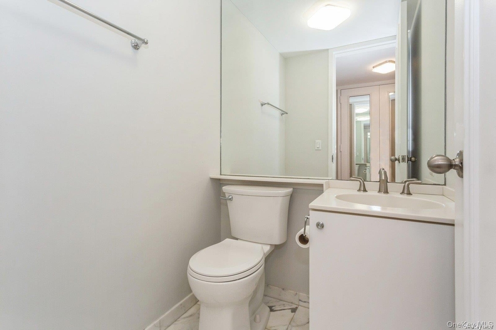 111 Cherry Valley Avenue - Photo 8