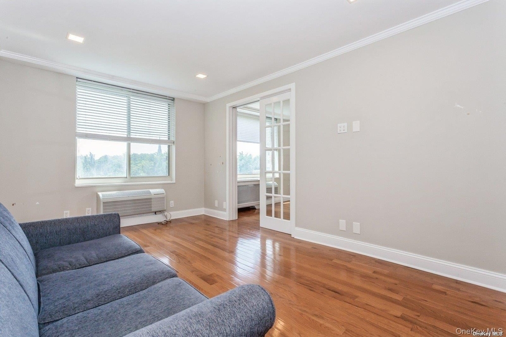 111 Cherry Valley Avenue - Photo 16