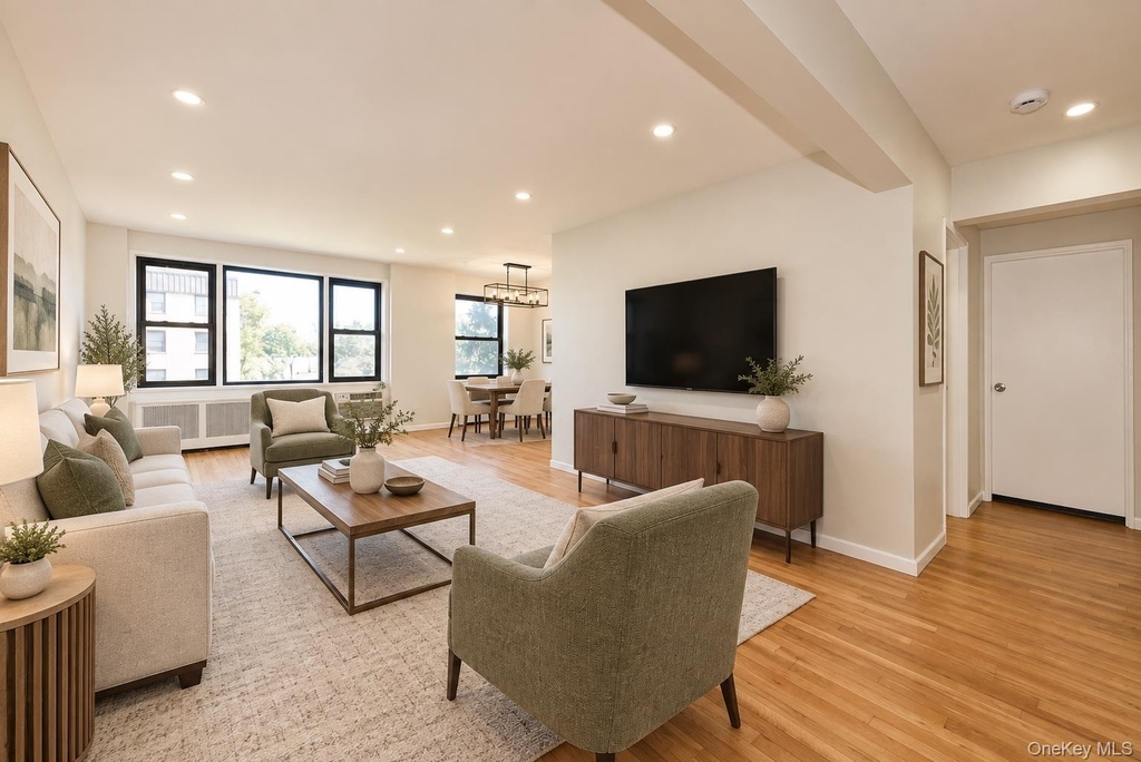 2 Birchwood Court - Photo 1
