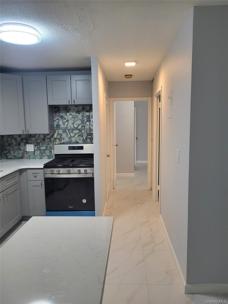 138-35 Elder Avenue - Photo 1