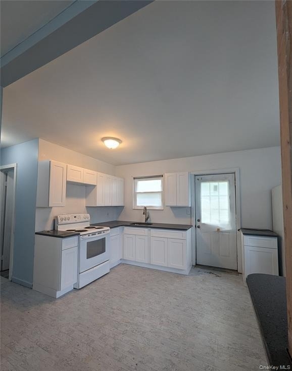 544 Meade Avenue - Photo 3