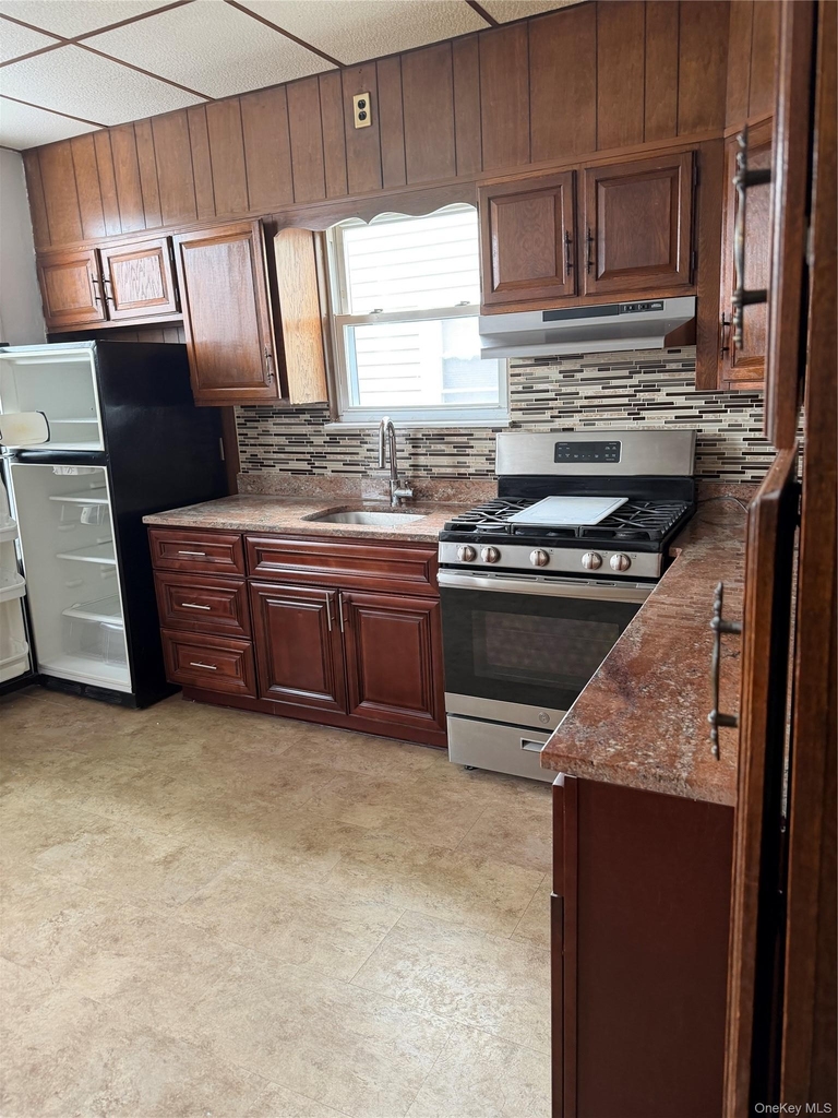 9731 92nd Street - Photo 0