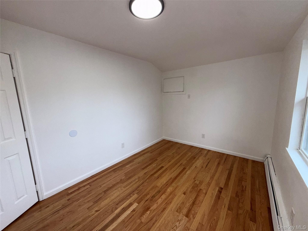 69-41 Burchell Avenue - Photo 12