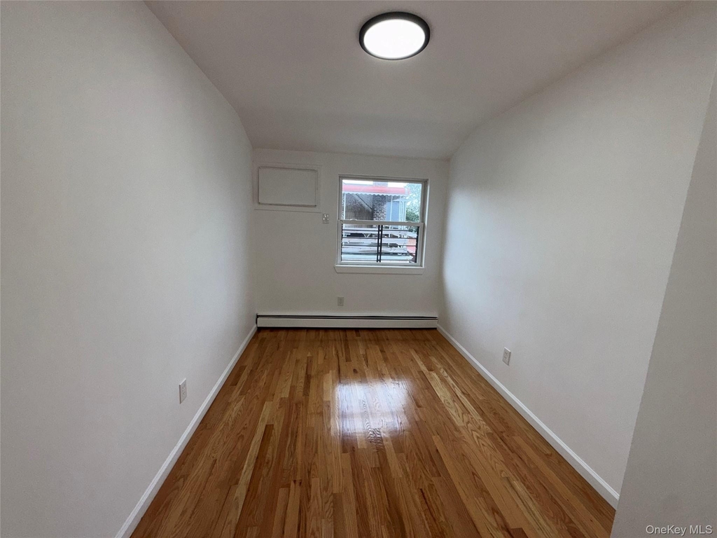 69-41 Burchell Avenue - Photo 20