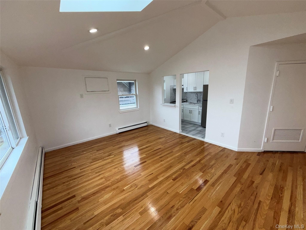 69-41 Burchell Avenue - Photo 5