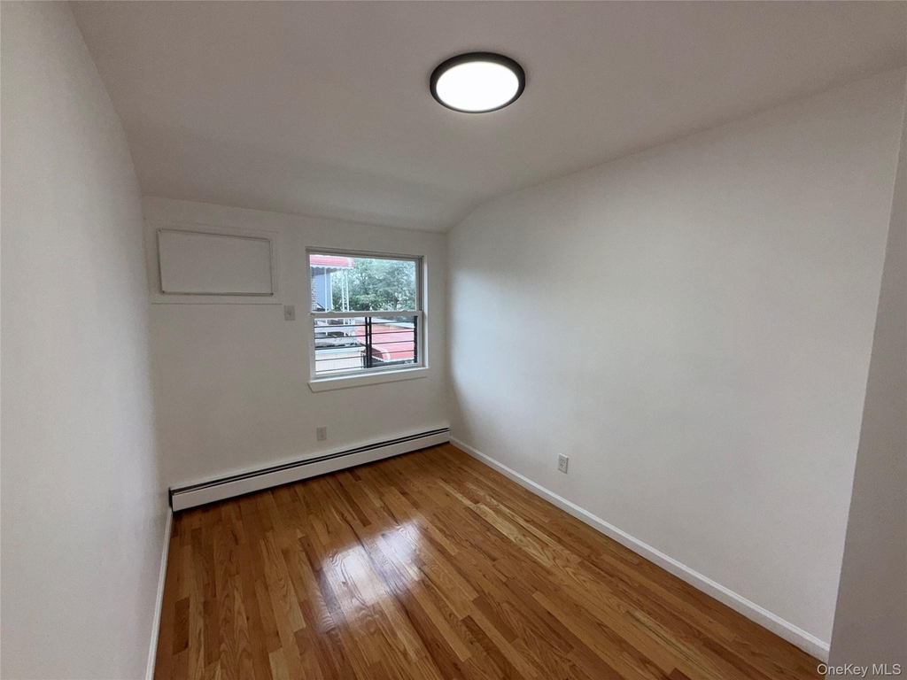 69-41 Burchell Avenue - Photo 21