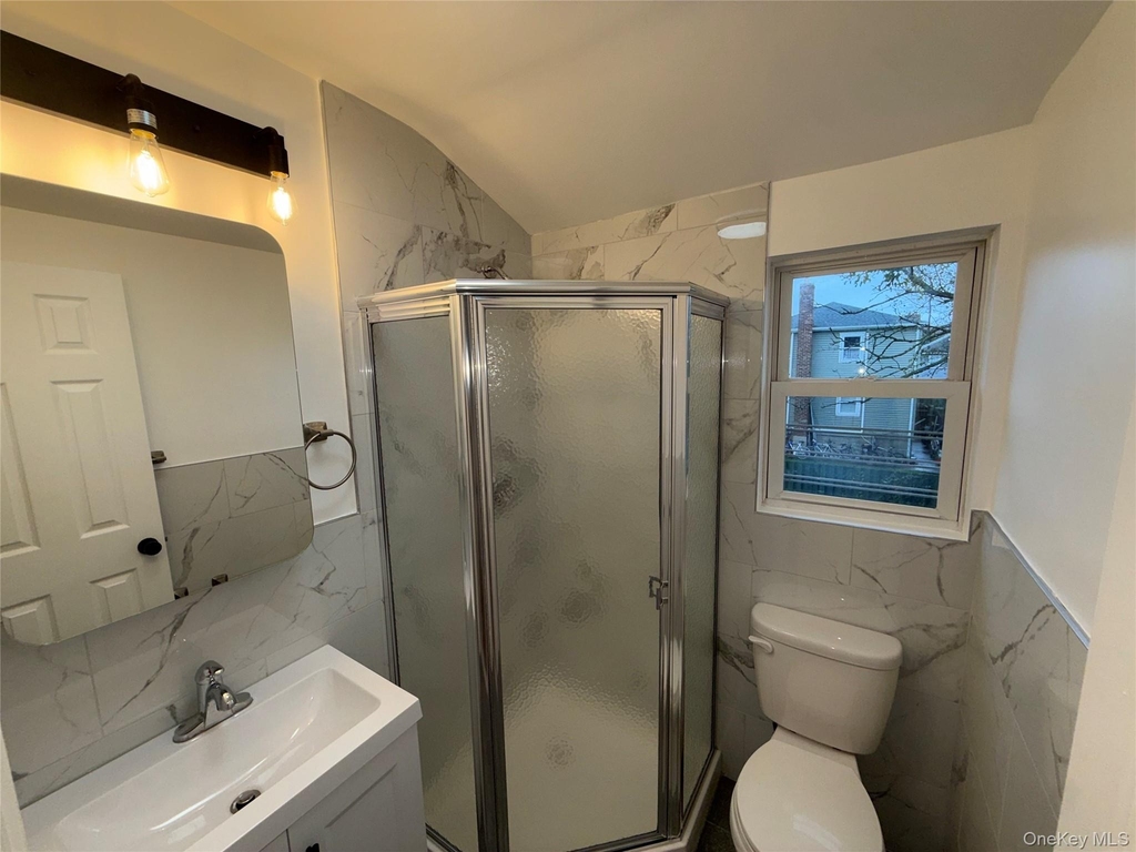 69-41 Burchell Avenue - Photo 15