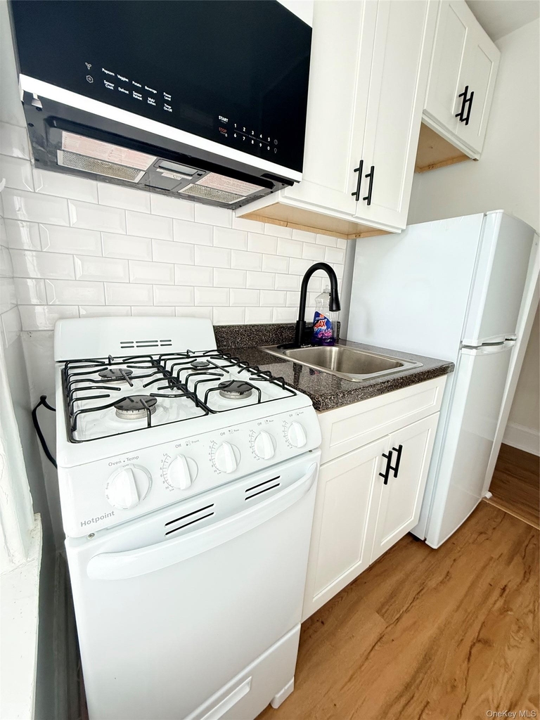 98 Harding Avenue - Photo 1