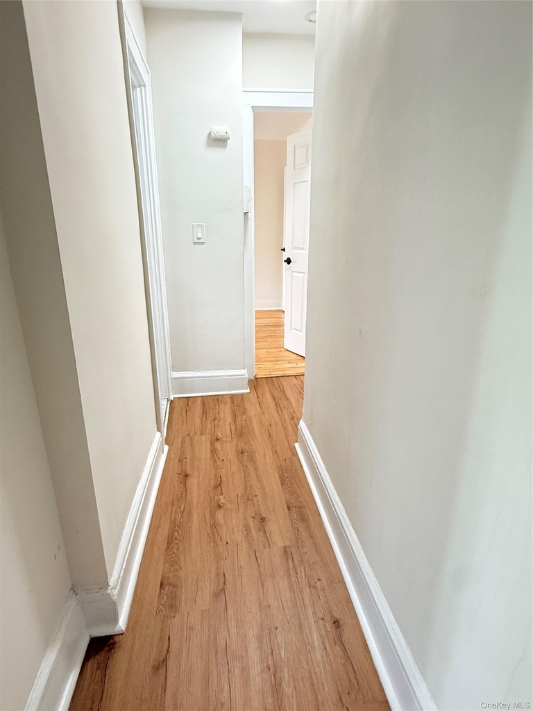98 Harding Avenue - Photo 2
