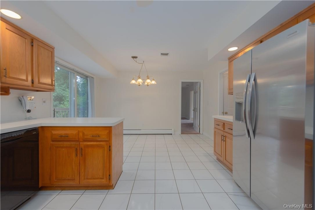 20 Madison Court - Photo 8