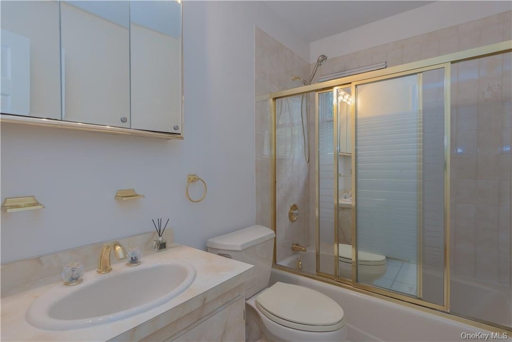 20 Madison Court - Photo 11