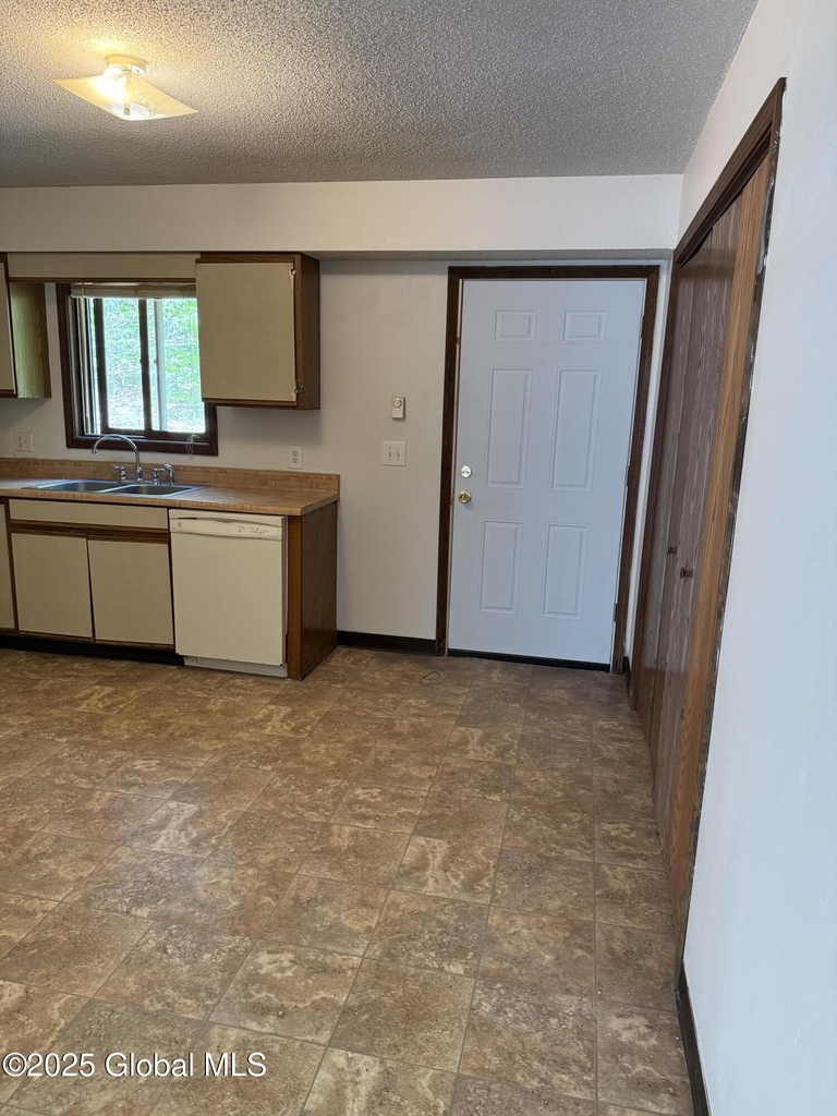 7112 Antioch Road - Photo 1