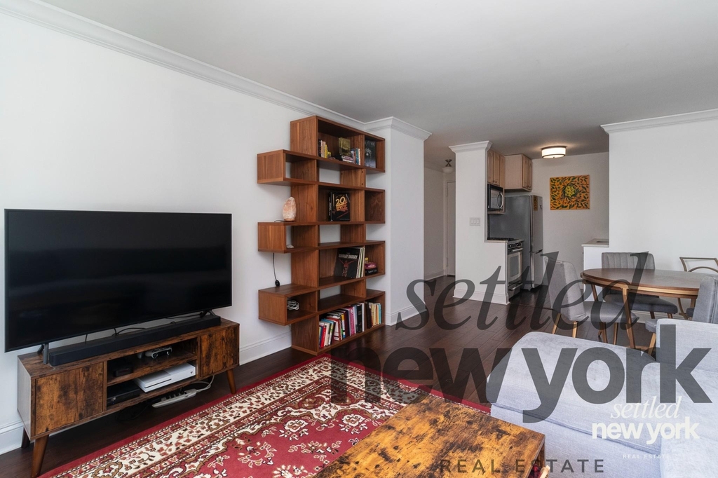 340 E 93rd Street - Photo 0