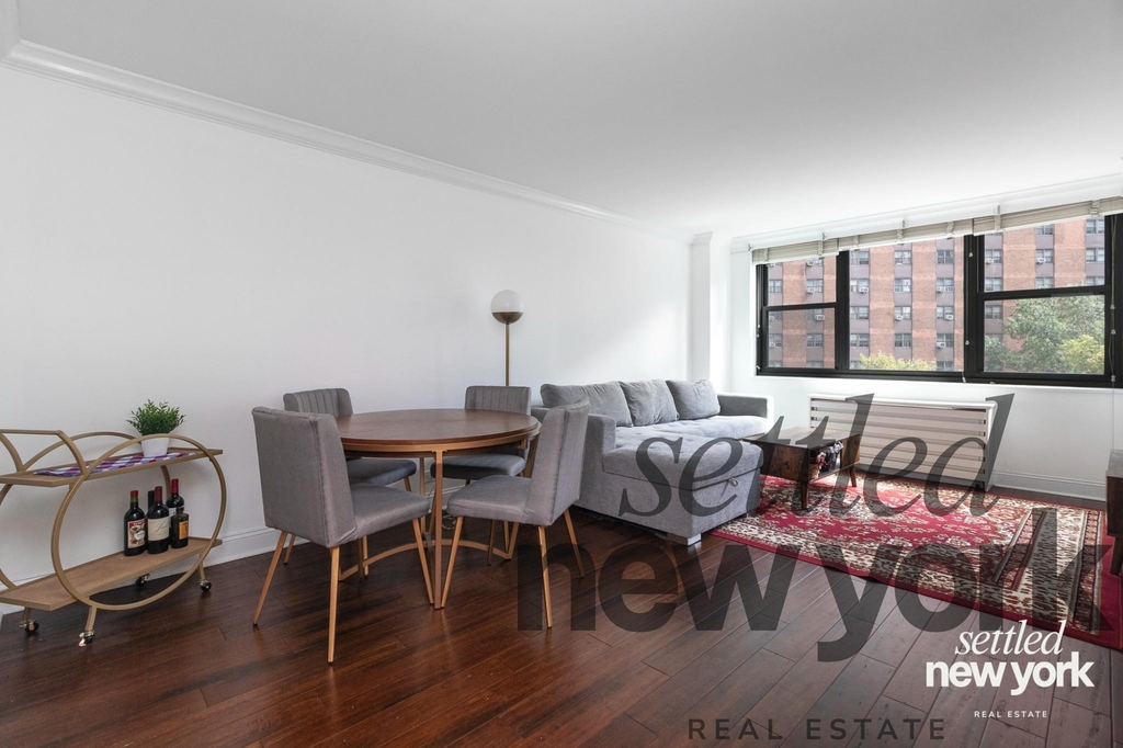 340 E 93rd Street - Photo 2