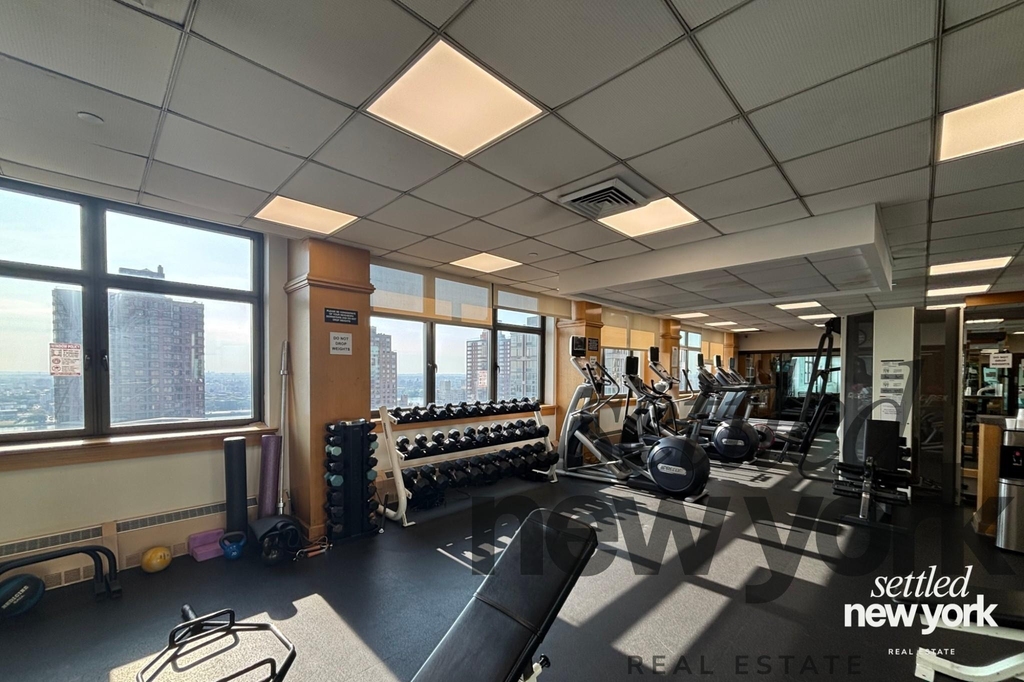 340 E 93rd Street - Photo 12