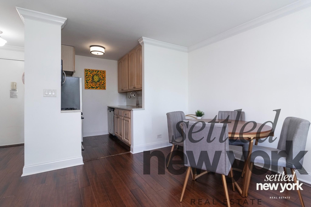 340 E 93rd Street - Photo 3