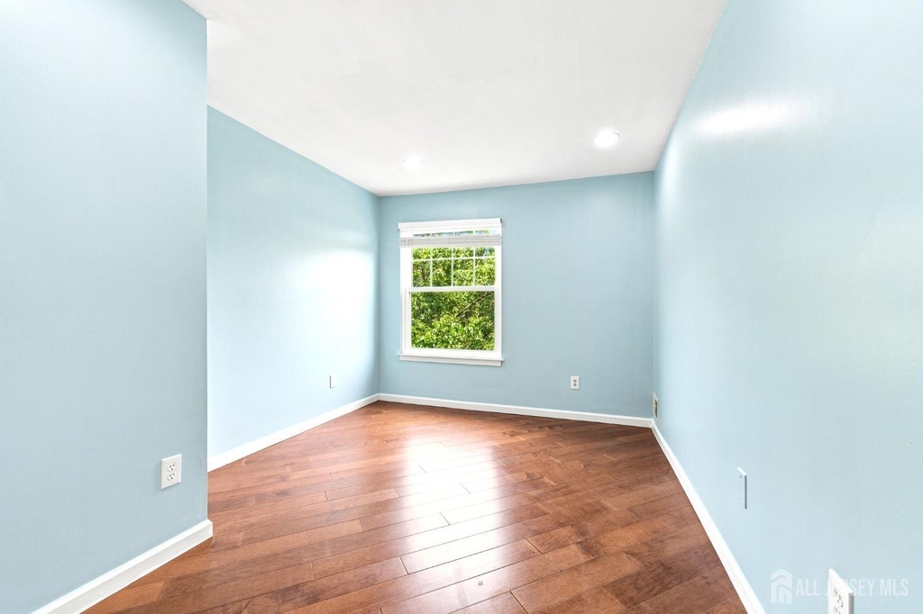 350 Greenfield Road - Photo 32