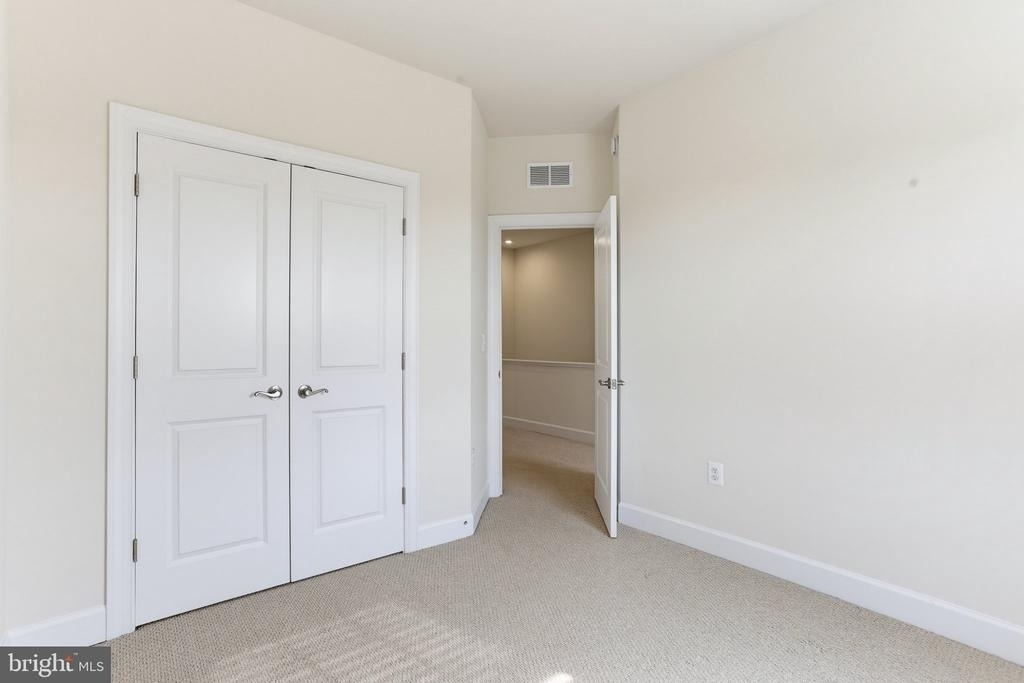 6310 Berkley Bridge Place - Photo 29