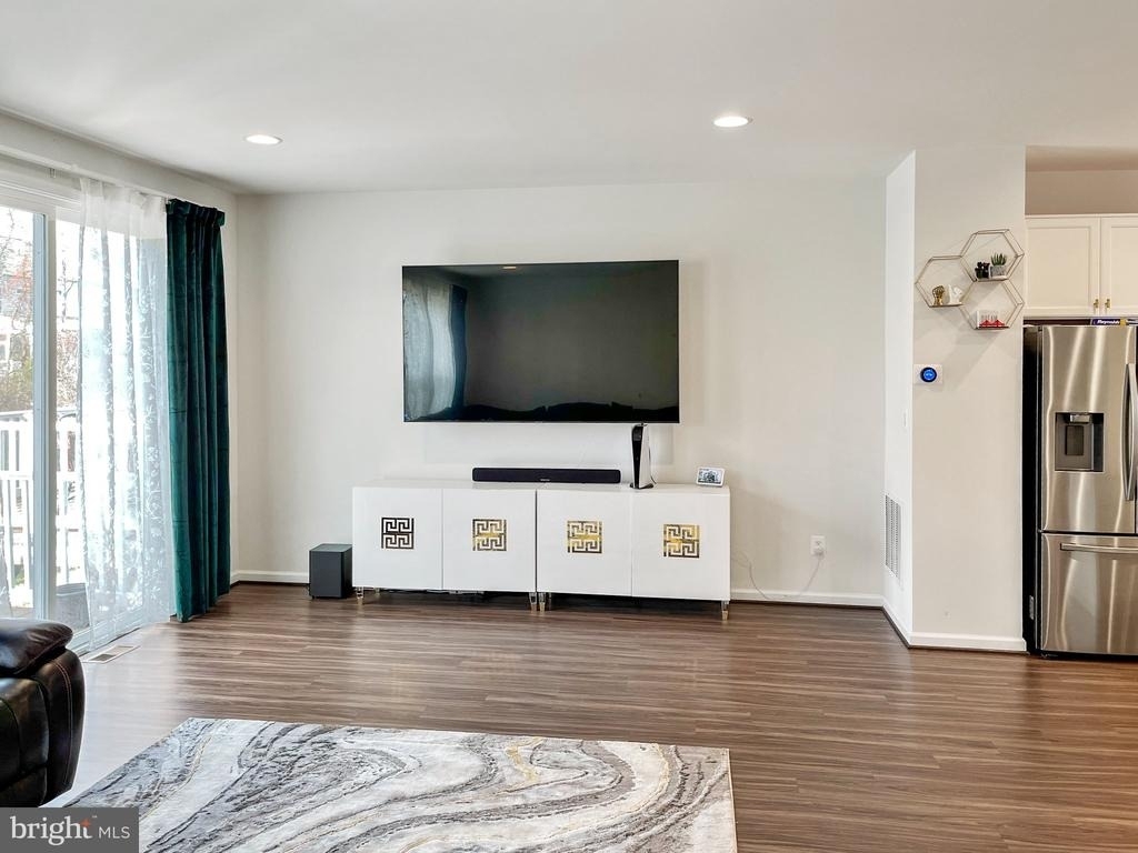 9138 Wyche Knoll Lane - Photo 4