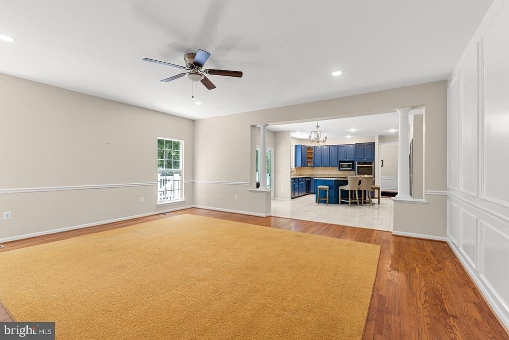 9201 Golf Court - Photo 21