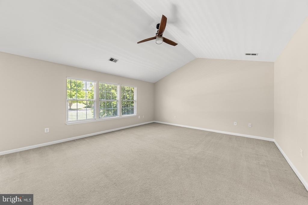 9201 Golf Court - Photo 7