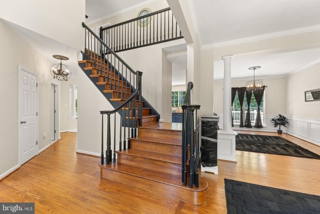 9201 Golf Court - Photo 37