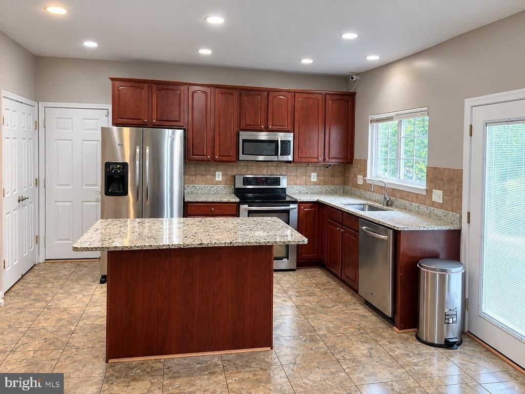 8643 Adrienne Place - Photo 6