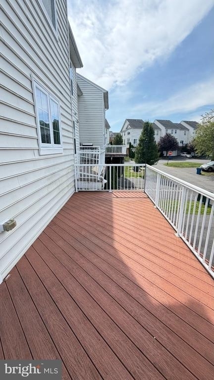 43196 Whelplehill Terrace - Photo 20