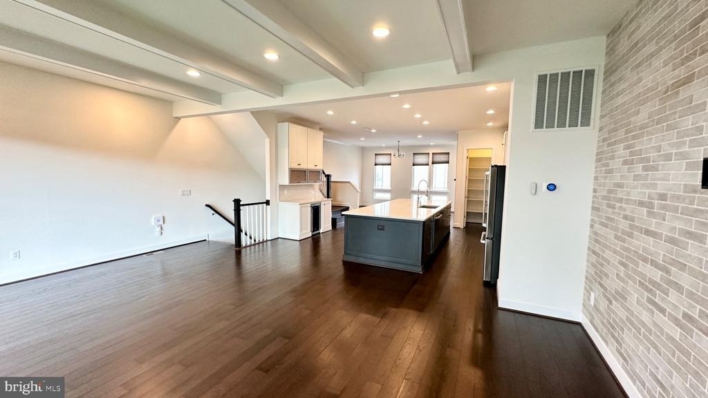 20265 Oak Bluff Drive - Photo 12