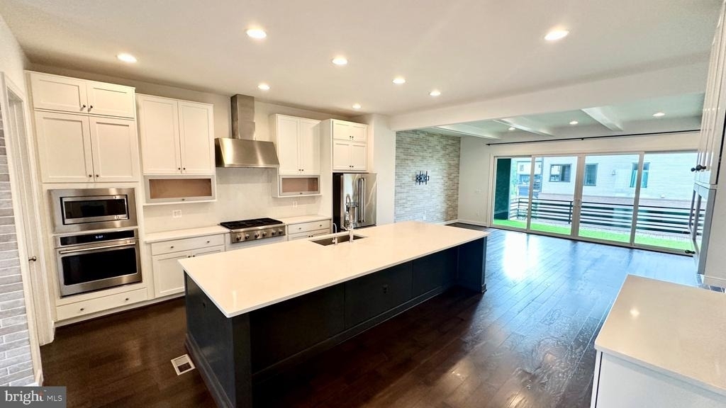 20265 Oak Bluff Drive - Photo 8