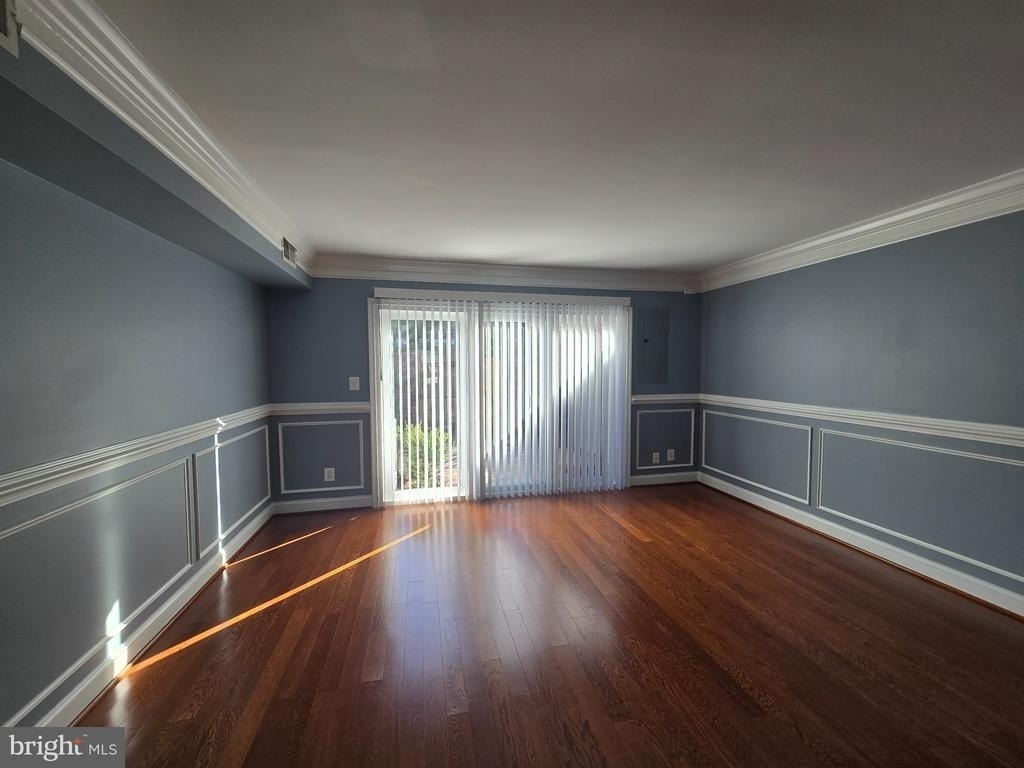 8363 Dunham Court - Photo 4