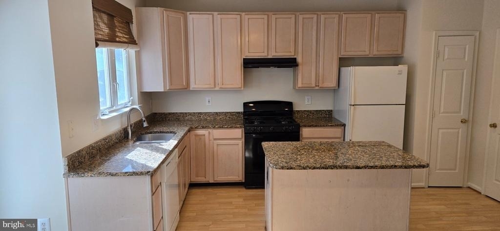 14610 Indian Summer Court - Photo 8