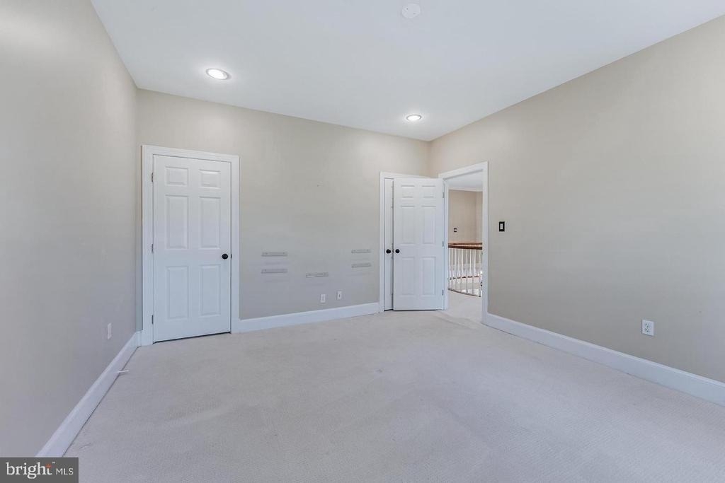615 Nalls Farm Way - Photo 33