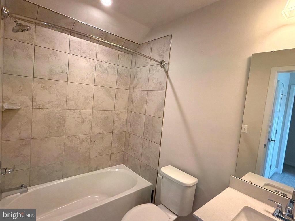 13907 Airfoil Road - Photo 15