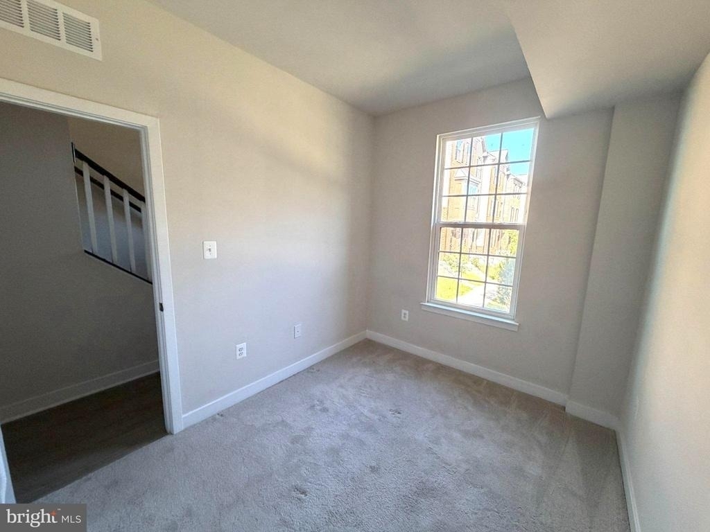 13907 Airfoil Road - Photo 18