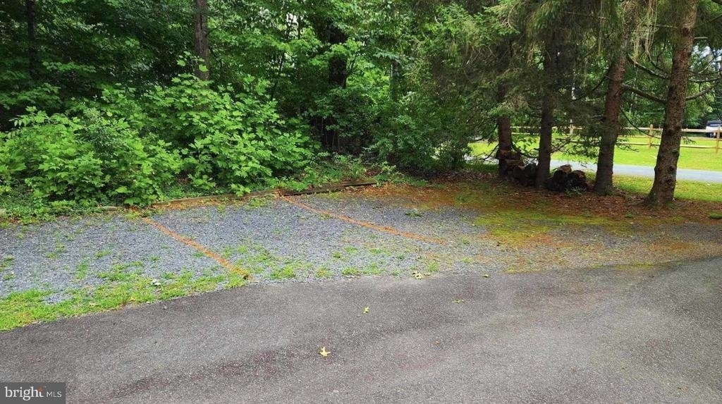 7255 Moss Lane - Photo 2