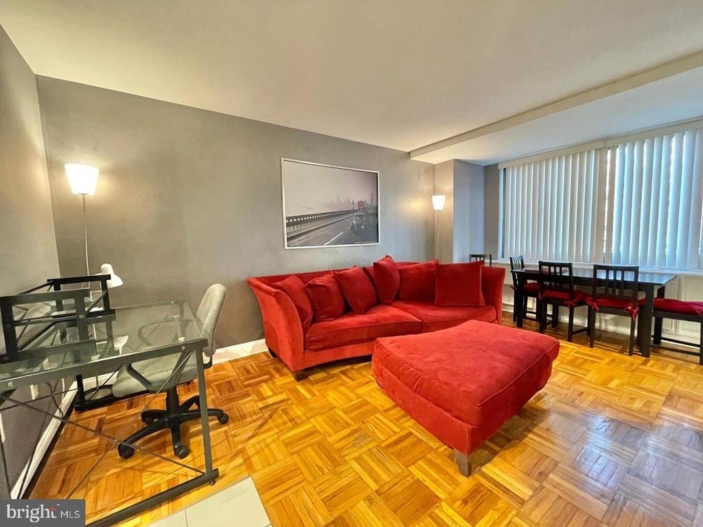 1021 Arlington Boulevard - Photo 1