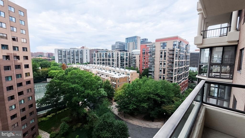 1600 N Oak Street - Photo 18