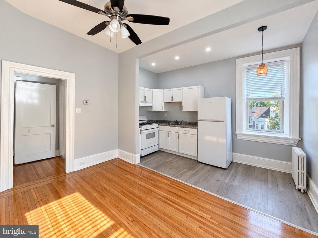146 Sumac Street - Photo 2