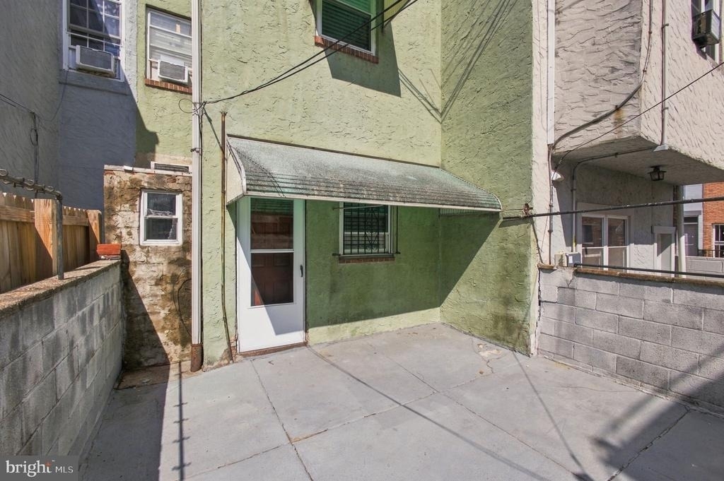 1802 Tree Street - Photo 16