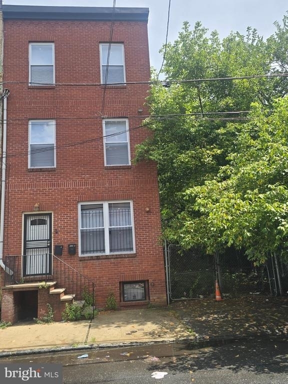 2025 N 18th Street - Photo 0