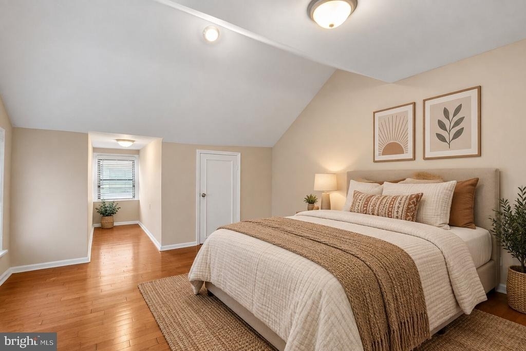 2319 Walnut Street - Photo 10