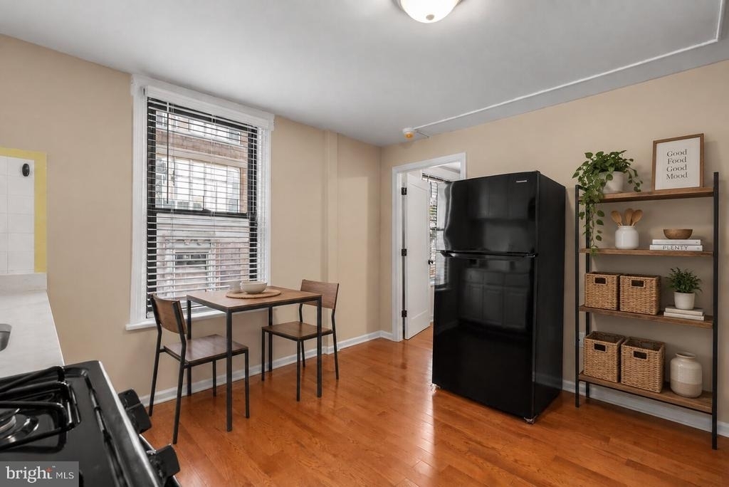 2319 Walnut Street - Photo 1