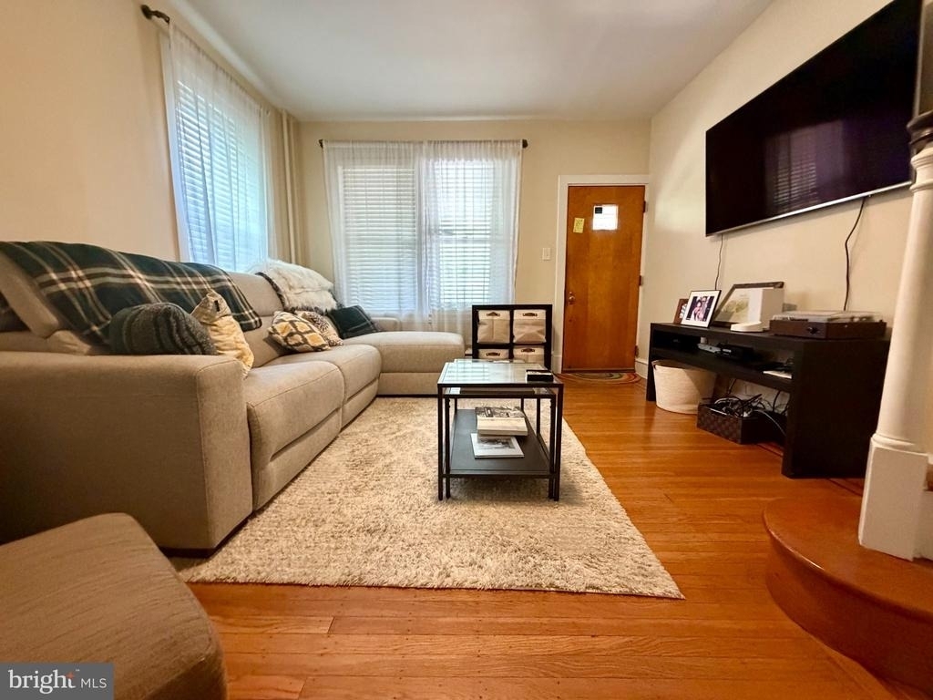 15 W Abington Avenue - Photo 7