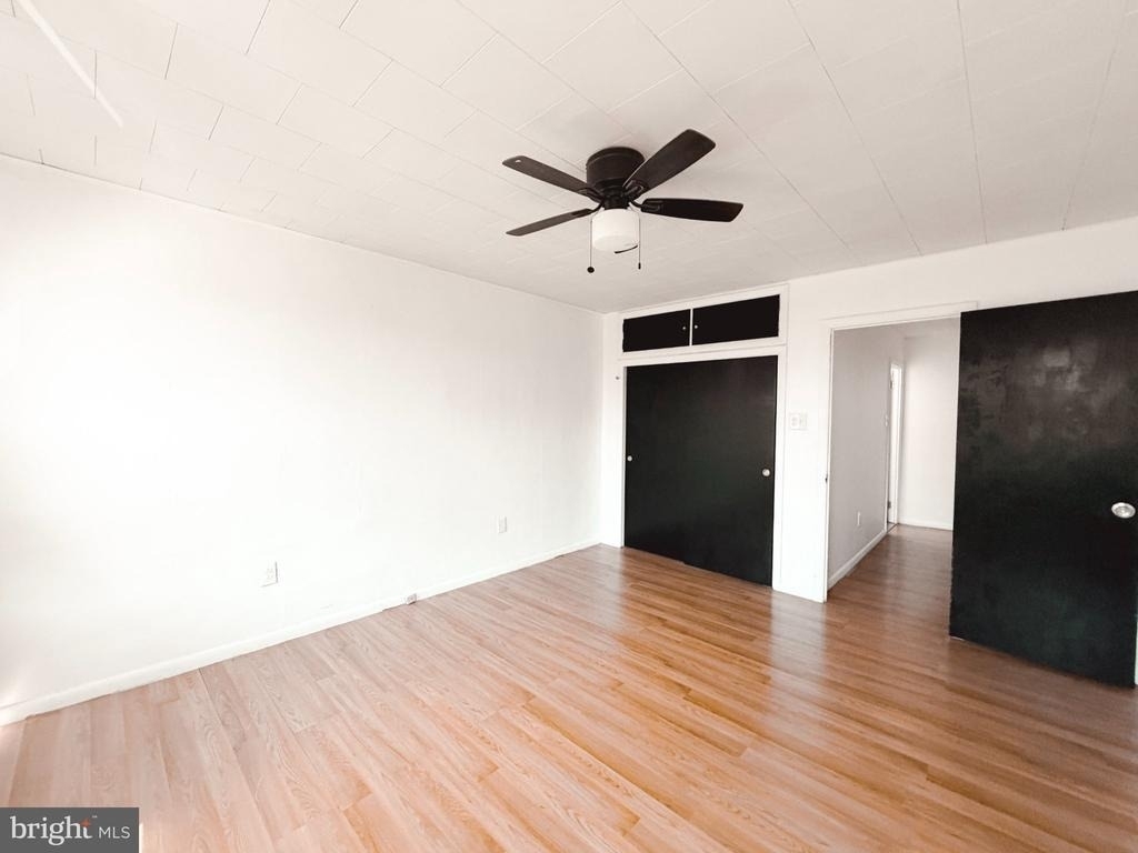 2033 S Watts Street - Photo 9