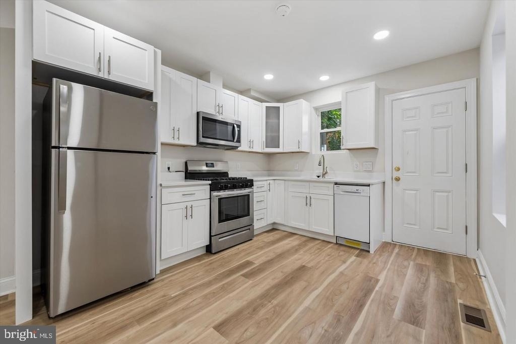 1924 S 21st Street - Photo 1