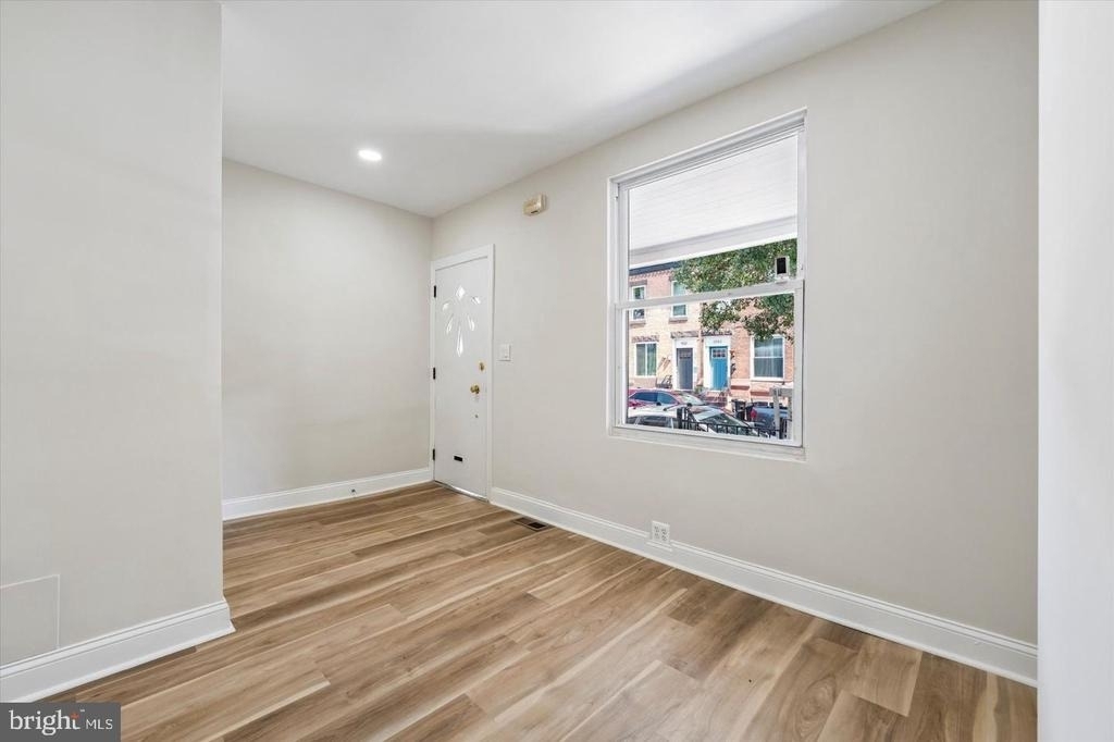 1924 S 21st Street - Photo 5