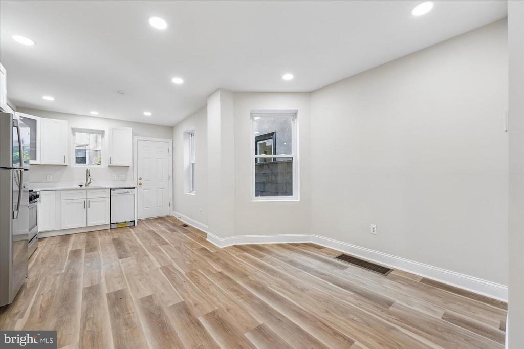 1924 S 21st Street - Photo 3