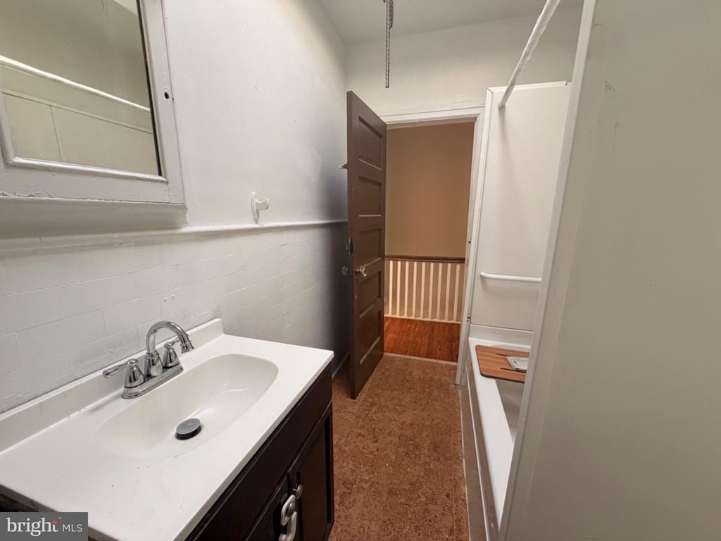 5721 Stewart Street - Photo 9