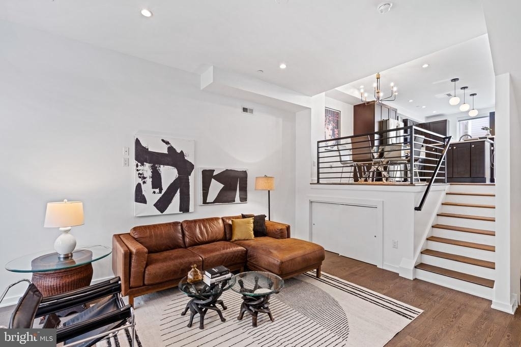 418 Wallace Street - Photo 1